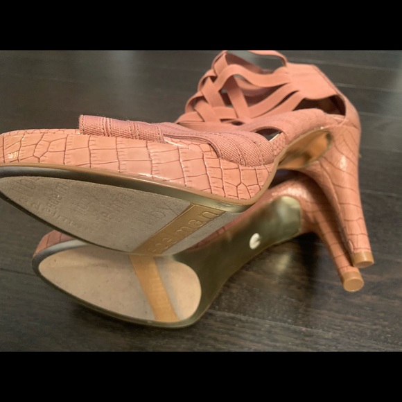 Pink Libby. Edelman Elastic Front - Picture 4 of 4